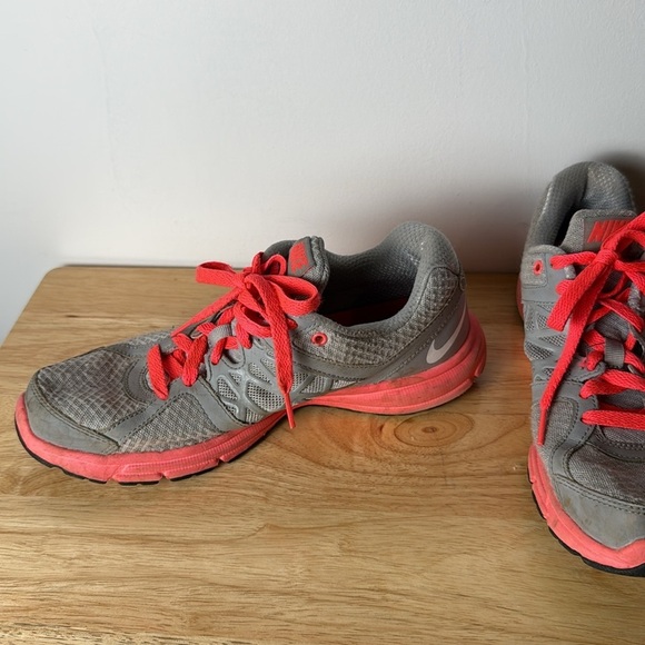 Nike Womens Relentless 2 Lace Up Running Shoes Gray Pink Size US 9 - Picture 6 of 13